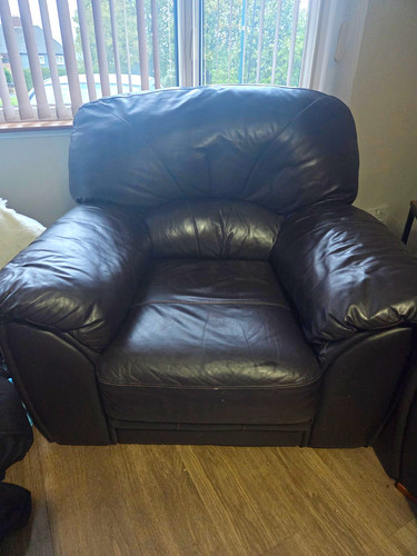 Black leather armchair - leather,