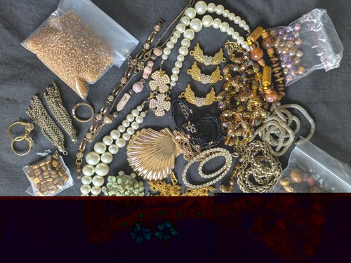 Vintage new jewellery - to,