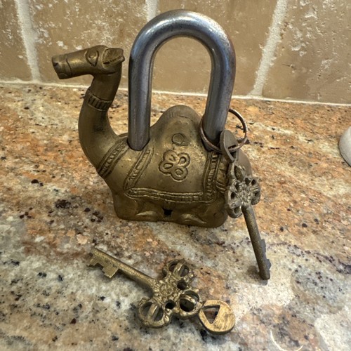 Camel shape door lock brass - camel,