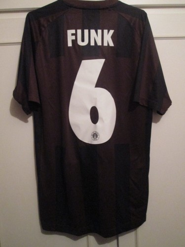 Pauli 2011 2012 away - st,