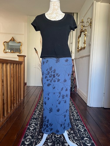 Size ladies outfit - 12,