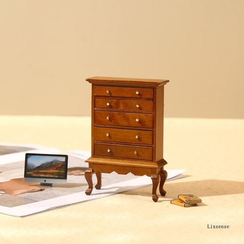 Scale dollhouse miniature - 1:12,