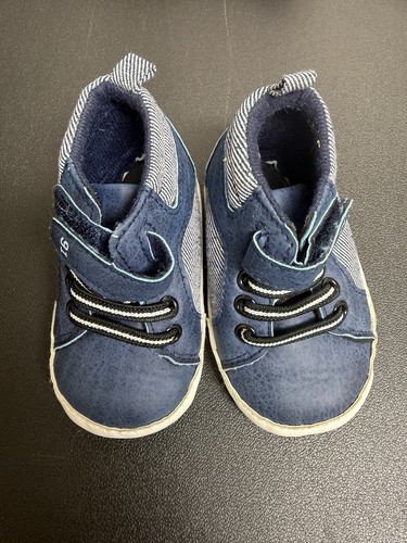 Infant boys soft crib - boys, shoes