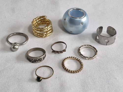 Selection various rings - of,