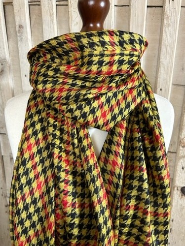 Mustard yellow dogtooth fine - mustard-yellow,