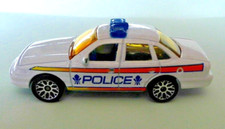 MATCHBOX  FORD CROWN VICTORIA POLICE CAR 1990    MADE IN CHINA   MATTEL INC