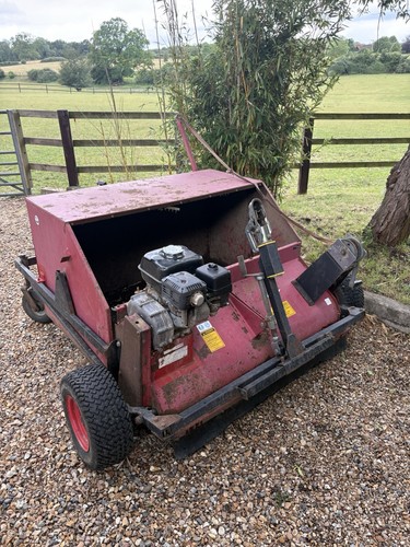 Logic paddock sweeper poo - paddock,