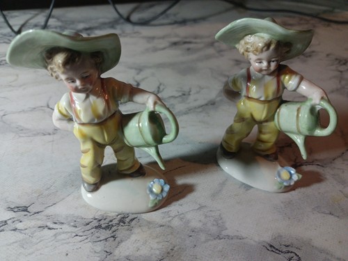 Pair porcelain figurine - pair, of