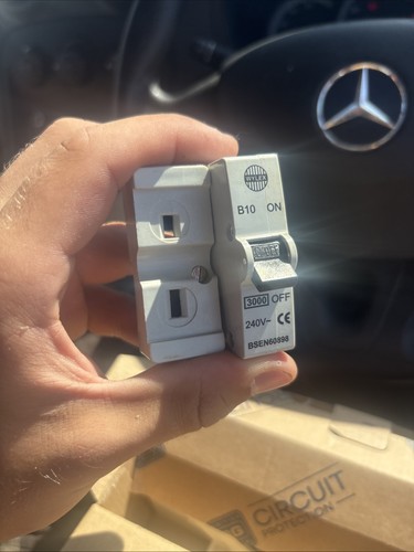 Wylex b10 plug mcb - in, with
