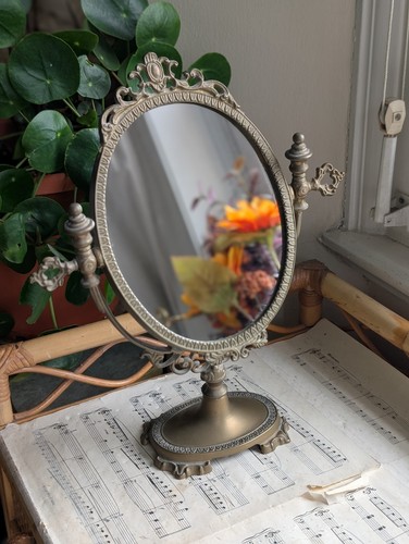 Vintage brass oval mirror - brass,