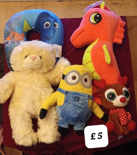Selection soft toys - of,