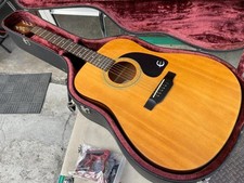 Acoustic Guitar Epiphone