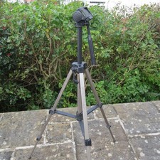 Miranda Pro I Camera Tripod – Pan & Tilt Head, Geared Centre Column