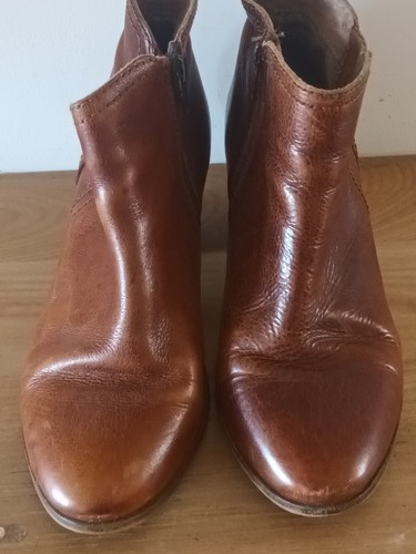 Fat face ladies size brown - face,