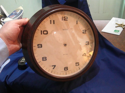 Smiths bakelite wall clock - smiths, no