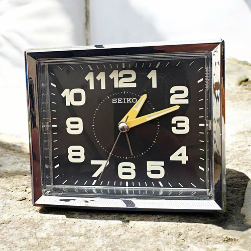 Seiko square analogue - seiko, alarm
