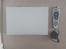 THOMSON: SKY+ BOX & ACCESSORIES (DSI8210CS)