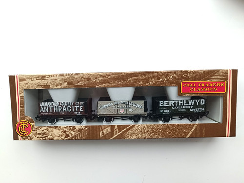 Bachmann 025 coal traders - bachmann,