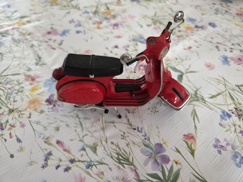 New ray vespa - new,
