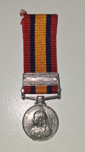 Miniature queen south africa - queen,
