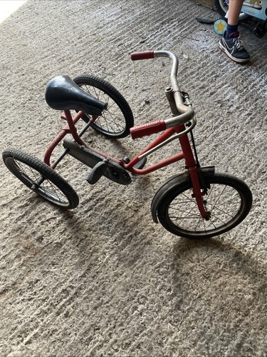 Retro red children tricycle - red,