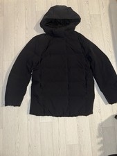 Uniqlo Women's Seamless Down Short Puffer Jacket Black Size S Used Excellent