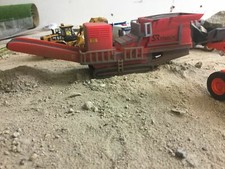 1:76 Rock Crusher Red (Weathered)