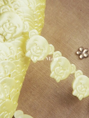 Satin cut out - teddy, ribbon