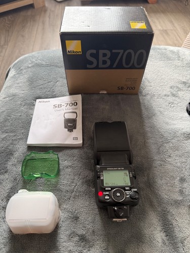 Nikon speedlight 700 - nikon,