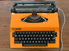 Adler Triumph Gabriele 2000 vintage orange German typewriter