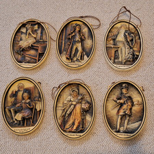 A SET OF 6 X VINTAGE "ARTHUR OSBORNE" IVOREX 'CHARLES DICKENS' PLAQUES.