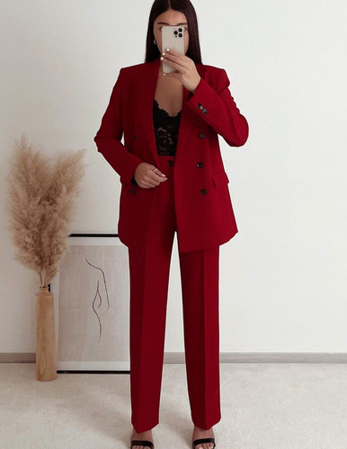 Bnwt zara red - tailored, double