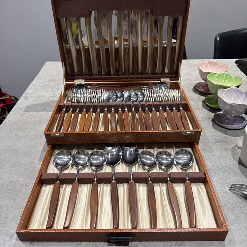 Vintage glosswood 44pc - vintage,