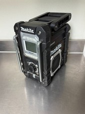Makita XRM06 18V Bluetooth Job