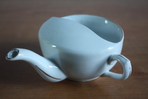 Small gilded invalid feeding - small,