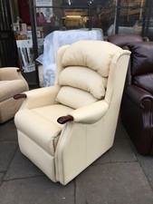Celebrity Westbury Leather Fixed Standard Chair 