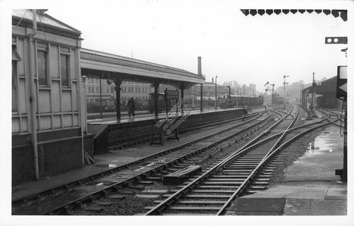 Chippenham train station - chippenham,