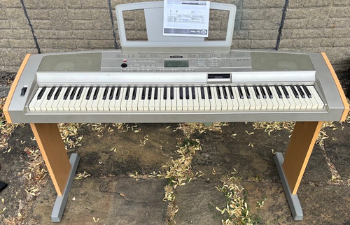 Yamaha portable grand piano - portable,