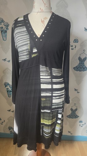 Flattering black green - green, jersey