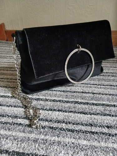 Soft velvet feel black - soft,