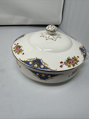 Keeling and covered dish - co,
