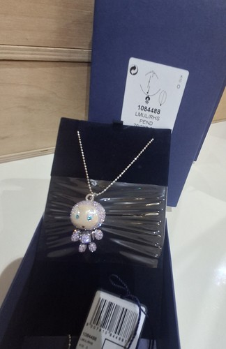 Stunning genuine swarovski - genuine,