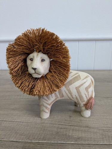 Next lion ceramic plaster - lion,