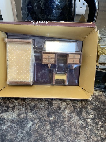 Caroline home dolls house - dolls,