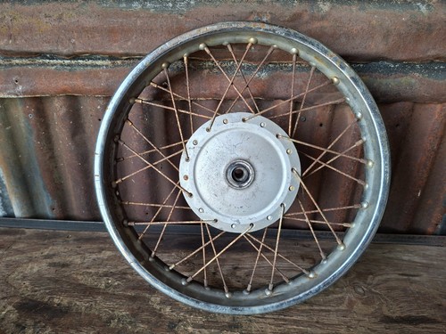 Honda 125 front wheel - 125,