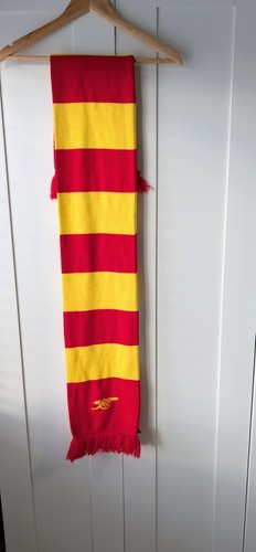 Arsenal cannon scarf