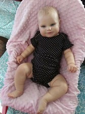 Lifelike reborn baby - lifelike,