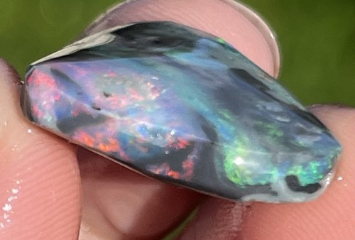 Jet black opal - jet,