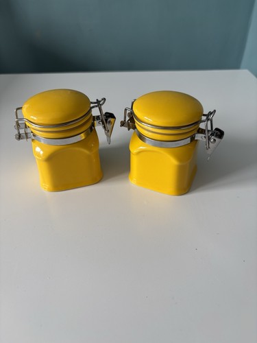 Small bright yellow ceramic - bright,