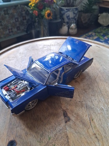 Lincoln continental 1966 - lincoln,